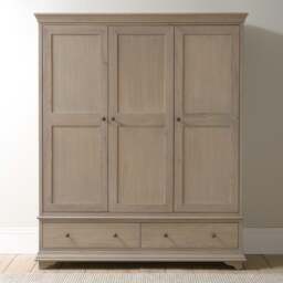 Winchcombe Smoked Oak Triple Wardrobe - The Cotswold Company - thumbnail 2