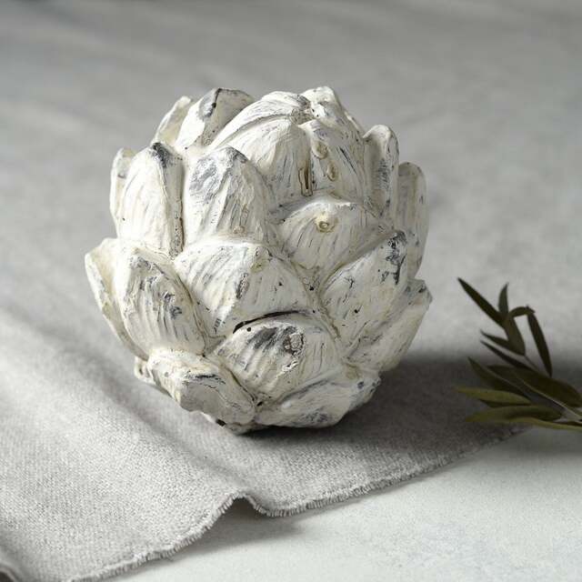 Lechlade Ceramic Artichoke - Home Accessories - The Cotswold Company - image 1