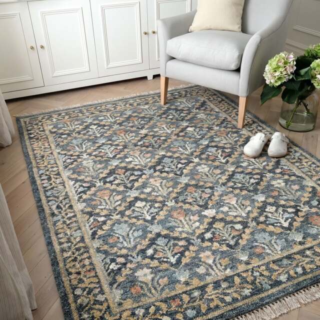 Bovingdon Patterned Rug 160 X 230 - Home Accessories - The Cotswold Company - image 1