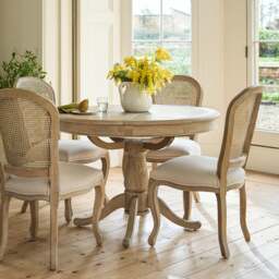 Camille Limewash Oak 4 - 6 Seater Extending Round Dining Table - The Cotswold Company - thumbnail 2