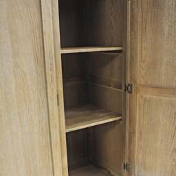 Camille Limewash Oak Triple Wardrobe - The Cotswold Company - thumbnail 6