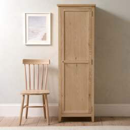 Shaker Cupboard - Inglesham Whitewash Oak - The Cotswold Company - thumbnail 3