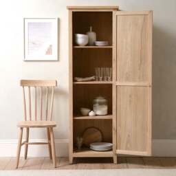 Shaker Cupboard - Inglesham Whitewash Oak - The Cotswold Company - thumbnail 4