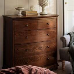 Winchcombe Dark Oak 5 Drawer Chest - The Cotswold Company