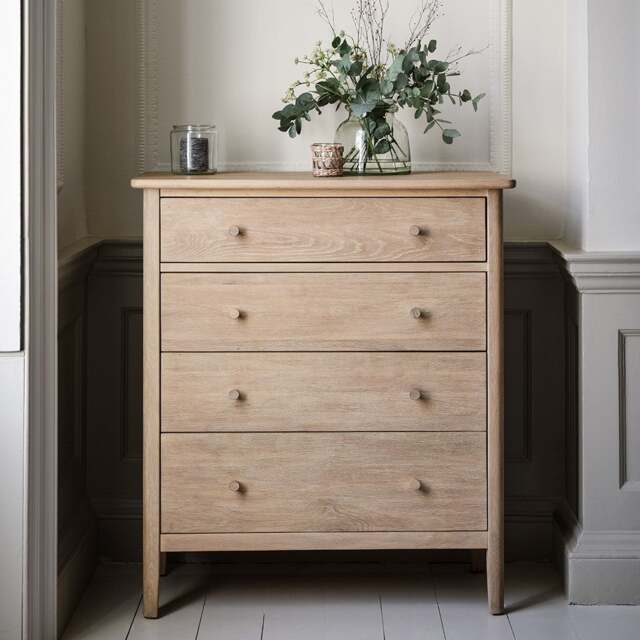 Berkeley Nordic Oak 4 Drawer Chest - The Cotswold Company - image 1