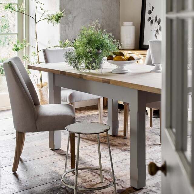 4-6 Seater Extending Dining Table - Chester Dove Grey - The Cotswold Company - image 1