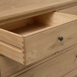 Elkstone Mellow Oak 7 Drawer Chest - The Cotswold Company - thumbnail 6