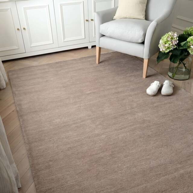 Brushed Clanfield Natural Rug 160x230 - Home Accessories - The Cotswold Company - image 1