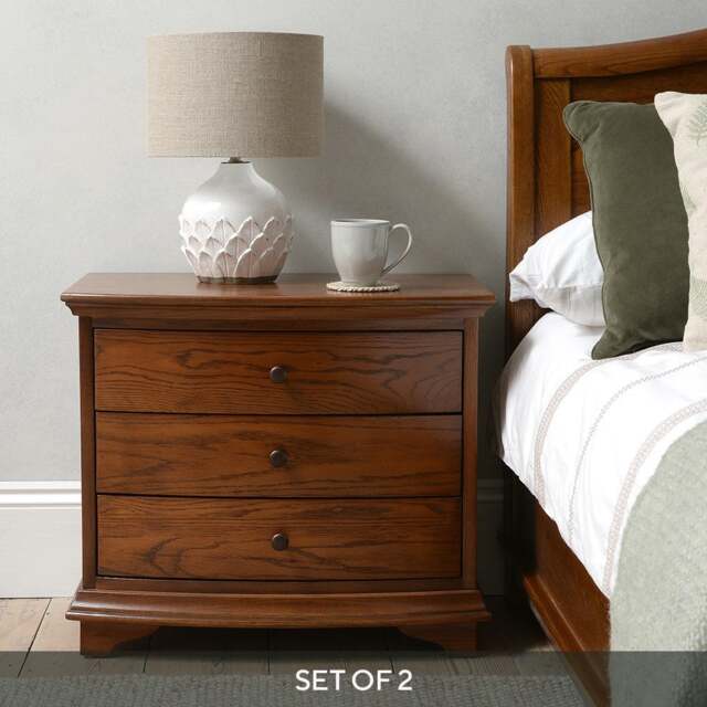 Winchcombe Dark Oak Pair of Bedsides Tables - The Cotswold Company - image 1