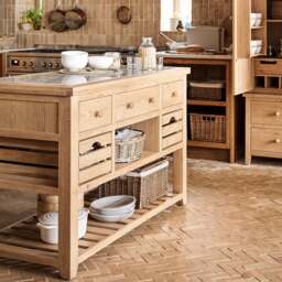 Inglesham Whitewash Oak Inglesham Whitewash Oak Kitchen Island and Shaker Cupboard Set - The Cotswold Company - thumbnail 2