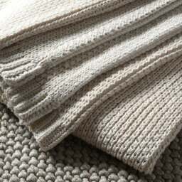 Honeybee Knitted Throw Ivory - Home Accessories - The Cotswold Company - thumbnail 1
