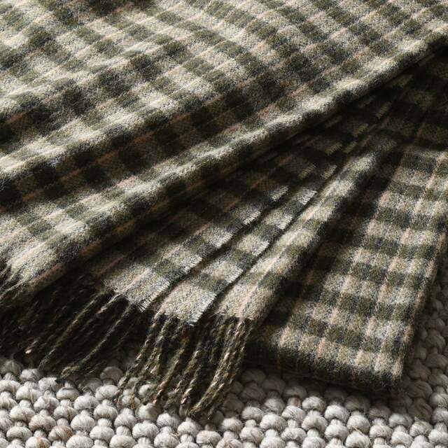 Checked Throw - Home Accessories - The Cotswold Company - image 1