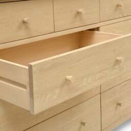 10 Drawer Chest of Drawers Berkeley Nordic Oak, Wire-Brushed Grain, Clear Wax Finish, Bedroom Storage - The Cotswold Company - thumbnail 6