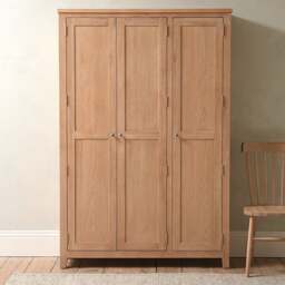 3 Door Hallway Cupboard - Inglesham Whitewash Oak - The Cotswold Company - thumbnail 3