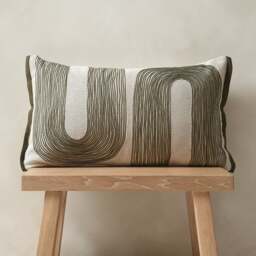 Cushion 30x50cm - Lyneham Green - The Cotswold Company - thumbnail 2