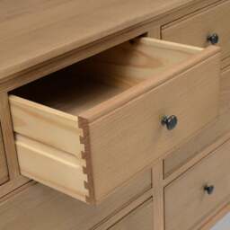 8 Drawer Wide Chest - Elkstone Mellow Oak - The Cotswold Company - thumbnail 5