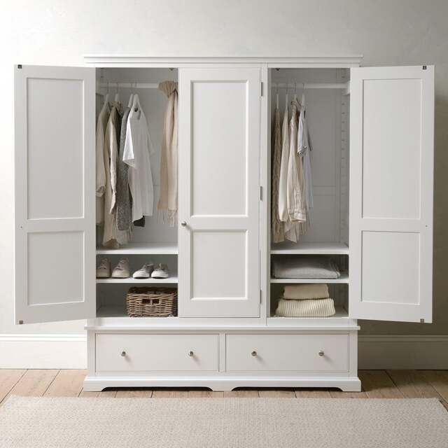 Fairford Soft White Triple Wardrobe - The Cotswold Company - image 1