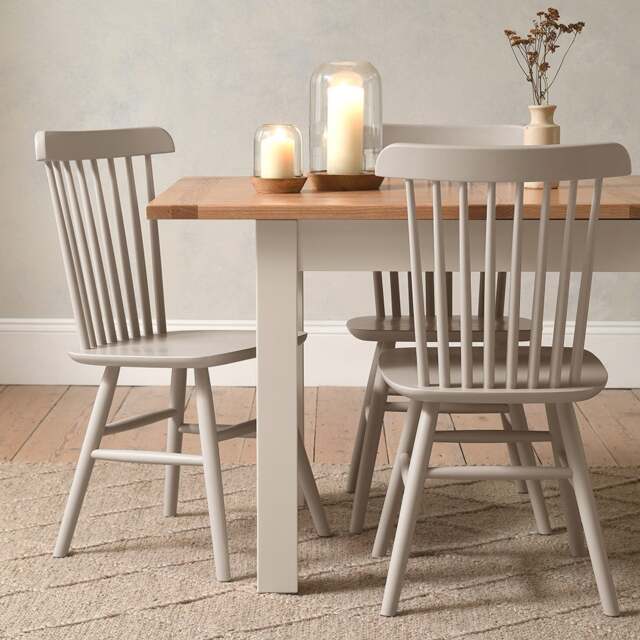 Sussex Stone 4-6 Seater Extending Dining Table - The Cotswold Company - image 1