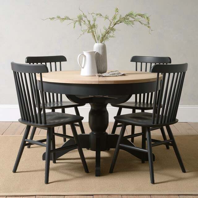 4-6 Seater Round Extending Dining Table - Chester Charcoal - The Cotswold Company - image 1