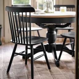 4-6 Seater Round Extending Dining Table - Chester Charcoal - The Cotswold Company - thumbnail 2