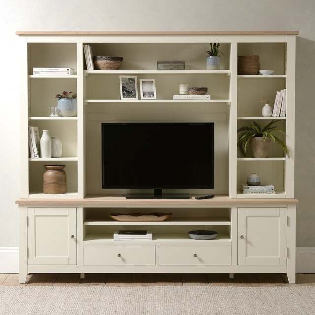 TV and Media Storage Unit - Chester Classic Cream - The Cotswold Company - image 1