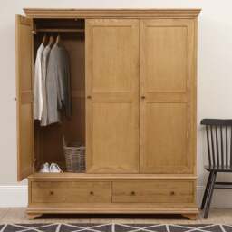 Winchcombe Oiled Oak Triple Wardrobe - The Cotswold Company - thumbnail 2