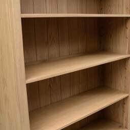 Elkstone Mellow Oak Large Bookcase - The Cotswold Company - thumbnail 6