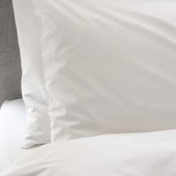 200 TC  Percale Standard Pillowcase White - Egyptian Cotton - The Cotswold Company