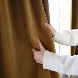 Curtain Pair 135x137cm - Lodgemore Velvet Gold - The Cotswold Company - thumbnail 2