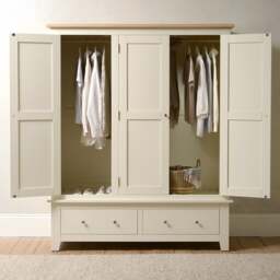 Triple Wardrobe - Chester Classic Cream - The Cotswold Company