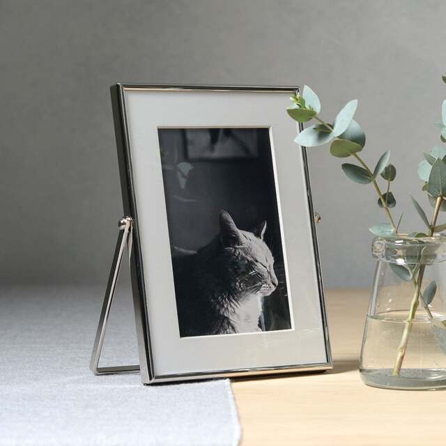 Photo Frame 4x6 - Silver Finish - The Cotswold Company - image 1
