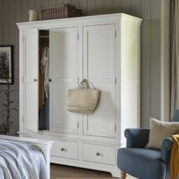 Chantilly Warm White Triple Wardrobe - The Cotswold Company - thumbnail 5