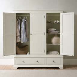 Chantilly Warm White Triple Wardrobe - The Cotswold Company