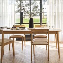 Winson Light Oak 8 Seater Dining Table - The Cotswold Company