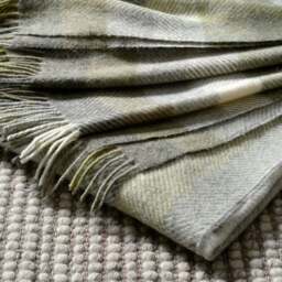 Woodale Olive Green Throw - Home Accessories - The Cotswold Company