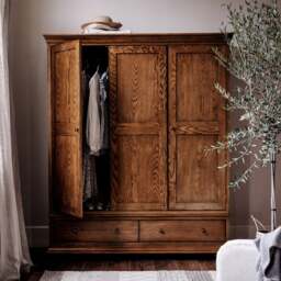 Winchcombe Dark Oak Triple Wardrobe - The Cotswold Company - thumbnail 1
