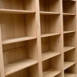 Inglesham Whitewash Oak Grand Bookcase - The Cotswold Company - thumbnail 7