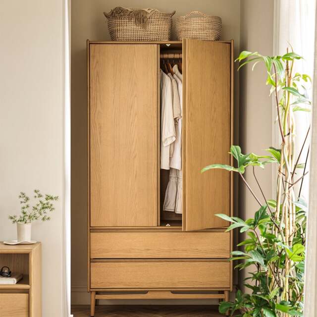 Winson Light Oak Double Wardrobe - The Cotswold Company - image 1
