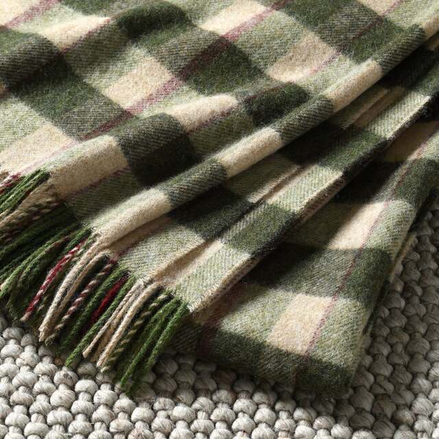 Heritage Check Throw - Home Accessories - The Cotswold Company - image 1