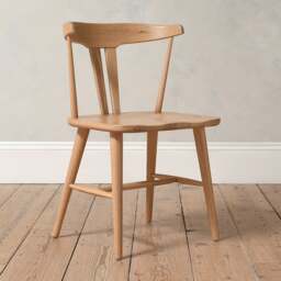 Solid Oak Dining Chair Hilcot, Curved Backrest, Everyday Comfort, White, Natural Wood Grain - The Cotswold Company