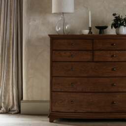 7 Drawer Chest - Winchcombe Dark Oak - The Cotswold Company - thumbnail 2