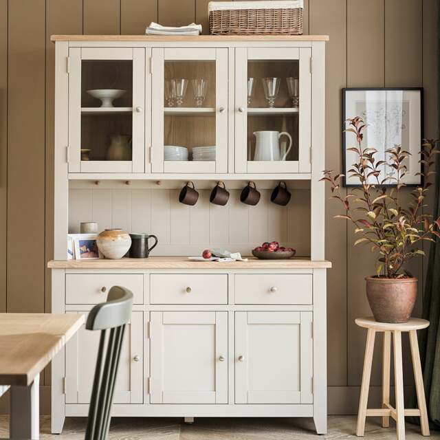 Large Dresser - Chester Limestone - The Cotswold Company - image 1