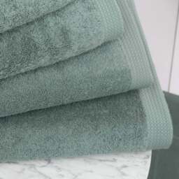 Napoli 550gsm Towel Collection Sage Green - thumbnail 2