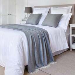 Vermont 200TC Organic Cotton Fitted Sheet - thumbnail 2