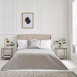 Grosvenor Quilted Bedspreads and Cushion Covers - thumbnail 4