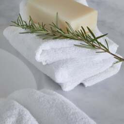 Riviera 650gsm Hotel Towel Collection White- NEW - thumbnail 3