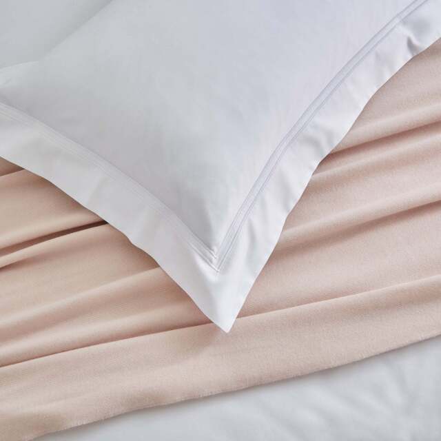 Lexington 300TC Sateen White Two Line Pillowcase - image 1