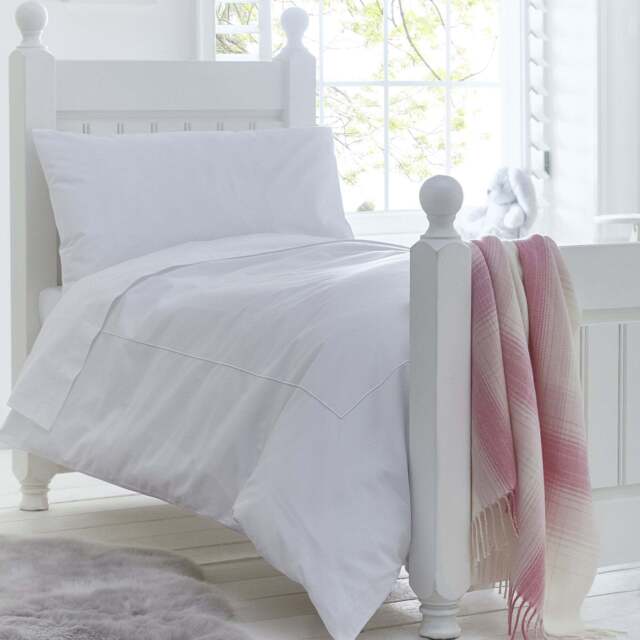 Seville Organic 600TC Sateen Cot Bed Fitted Sheet - image 1