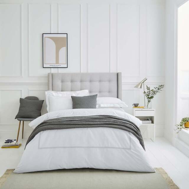 Lexington 300TC Sateen Silver Grey Two Line Duvet Cover - image 1