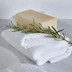 Amalfi 450gsm Light Weight Spa Towel Collection - thumbnail 2